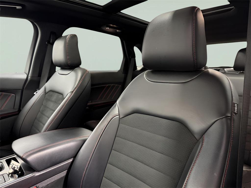 used 2024 Ford Edge car, priced at $35,300