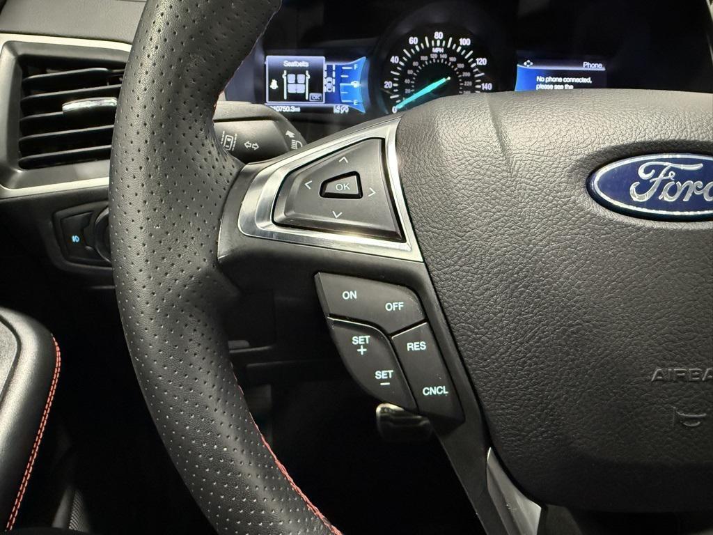 used 2024 Ford Edge car, priced at $35,300