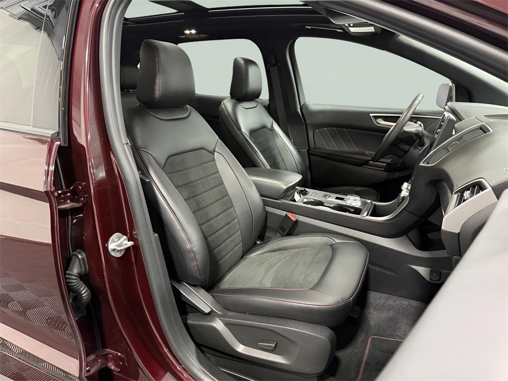 used 2024 Ford Edge car, priced at $35,300