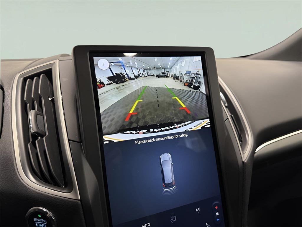 used 2024 Ford Edge car, priced at $35,300