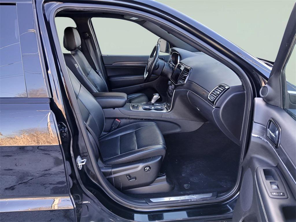 used 2021 Jeep Grand Cherokee car, priced at $26,339