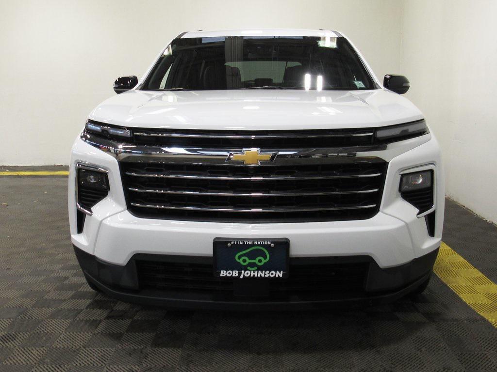 used 2025 Chevrolet Traverse car, priced at $38,947
