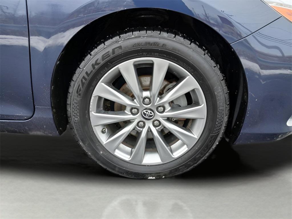 used 2017 Toyota Camry Hybrid car, priced at $16,747