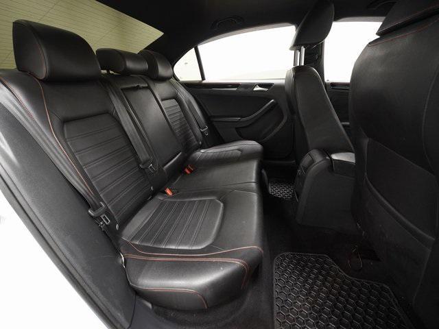 used 2017 Volkswagen Jetta car