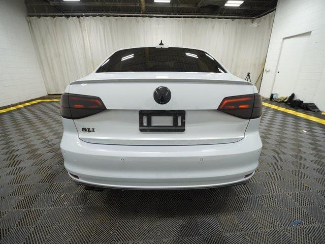 used 2017 Volkswagen Jetta car