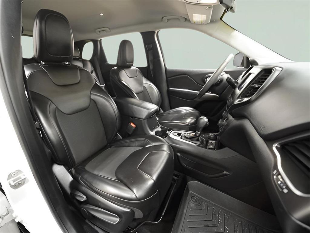 used 2020 Jeep Cherokee car, priced at $15,896