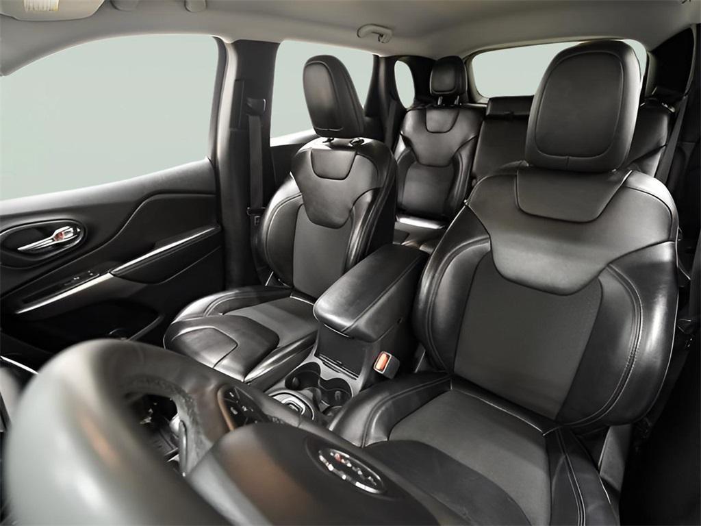 used 2020 Jeep Cherokee car, priced at $15,896