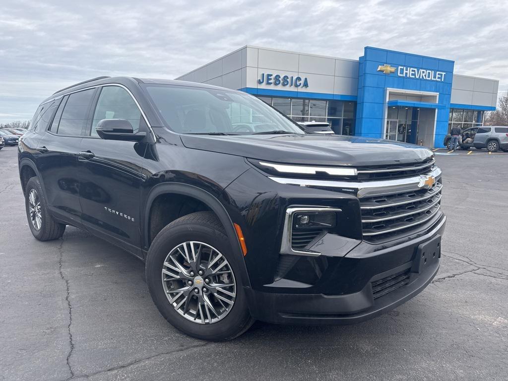 used 2024 Chevrolet Traverse car, priced at $36,690