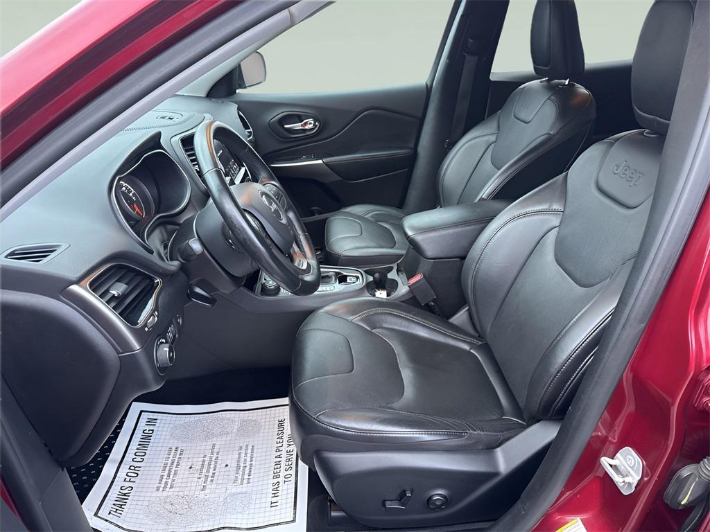 used 2019 Jeep Cherokee car, priced at $17,147