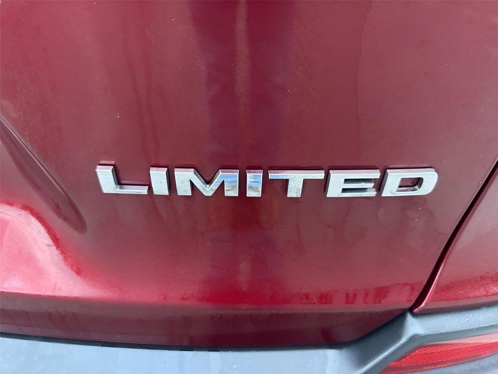 used 2019 Jeep Cherokee car, priced at $16,277