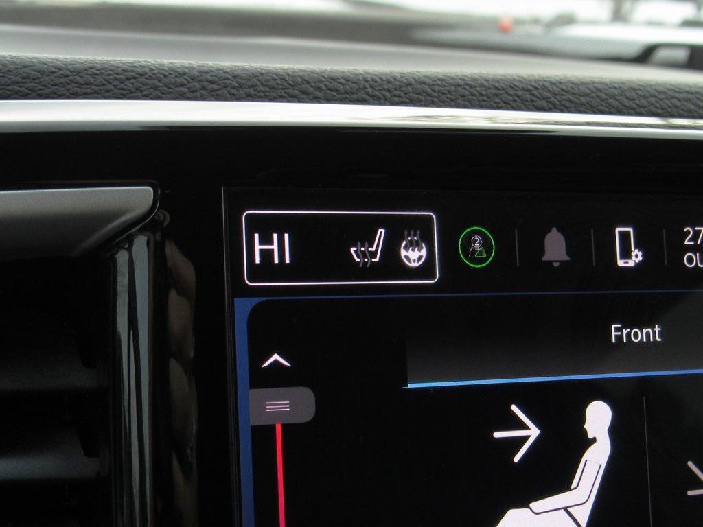 used 2024 Chrysler Pacifica car, priced at $29,839