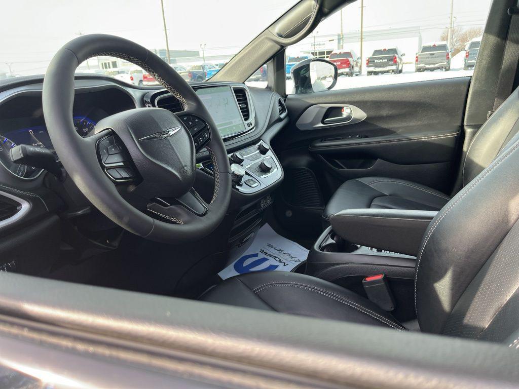 used 2024 Chrysler Pacifica car, priced at $36,056