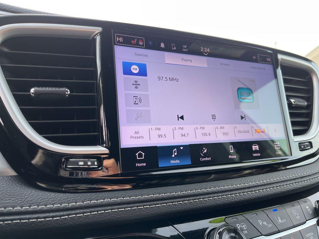 used 2024 Chrysler Pacifica car, priced at $36,056