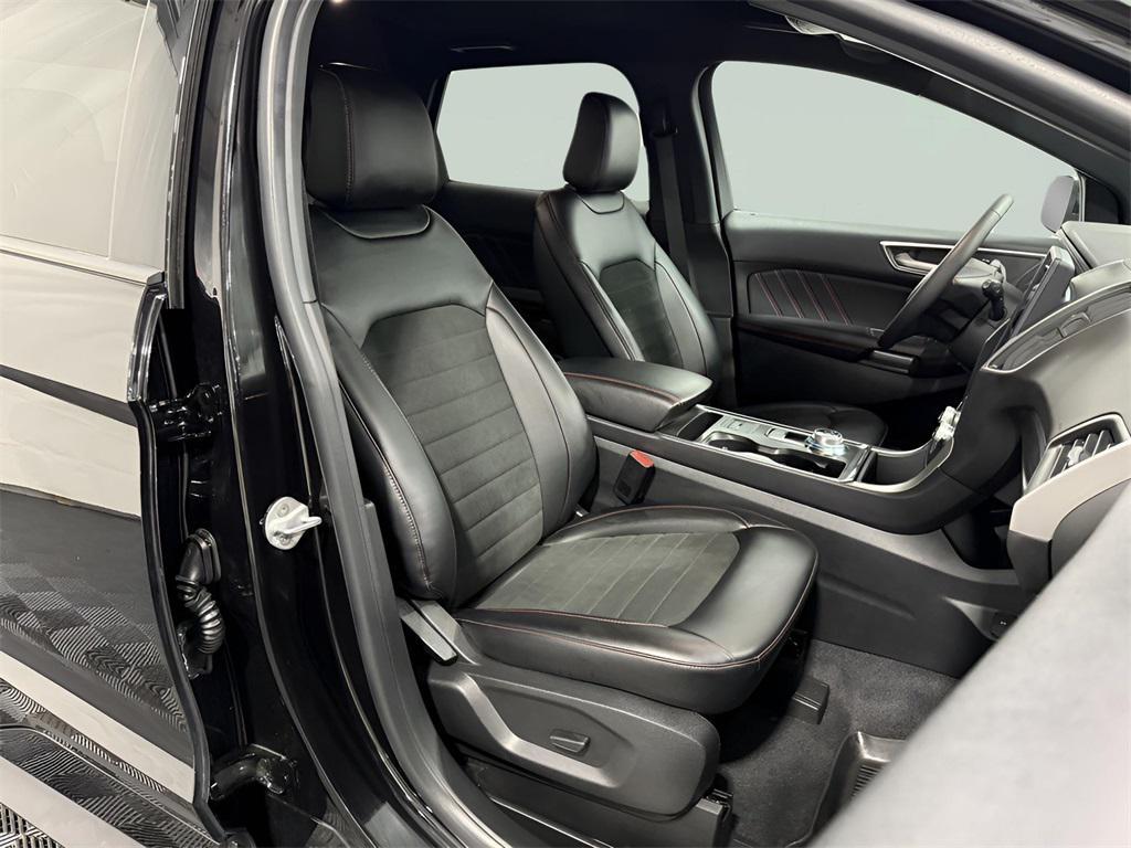 used 2024 Ford Edge car, priced at $34,200
