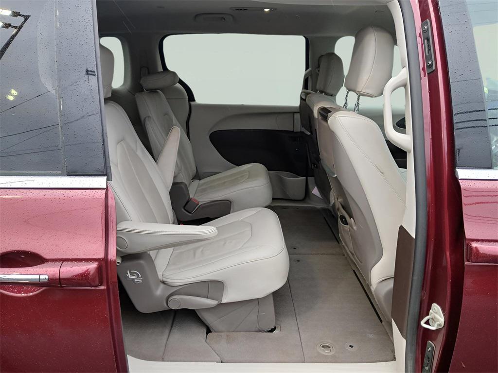 used 2020 Chrysler Pacifica car, priced at $16,929