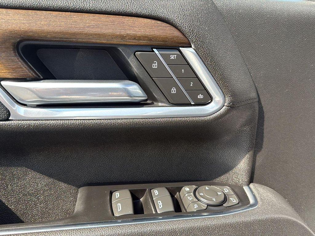 used 2025 Chevrolet Silverado 3500 car, priced at $79,330