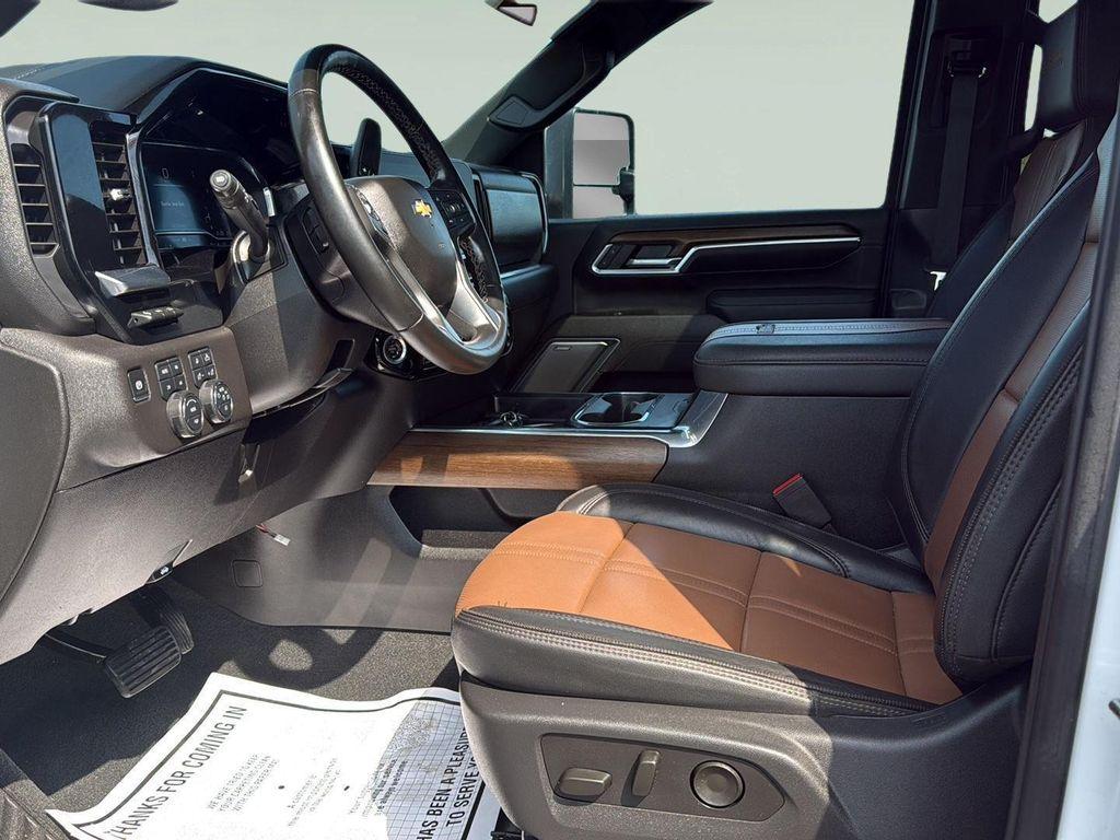 used 2025 Chevrolet Silverado 3500 car, priced at $79,330
