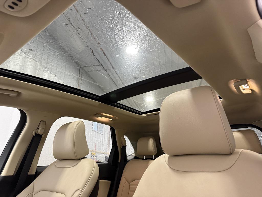 used 2024 Ford Edge car, priced at $31,957