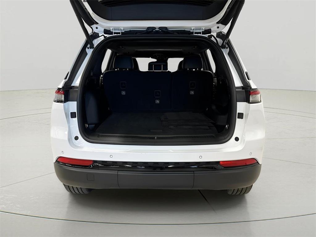 used 2023 Jeep Grand Cherokee car, priced at $29,750