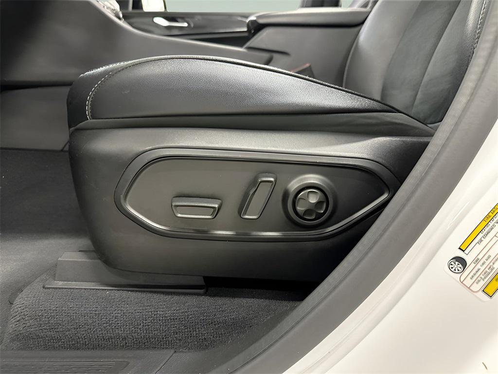 used 2023 Jeep Grand Cherokee car, priced at $29,750