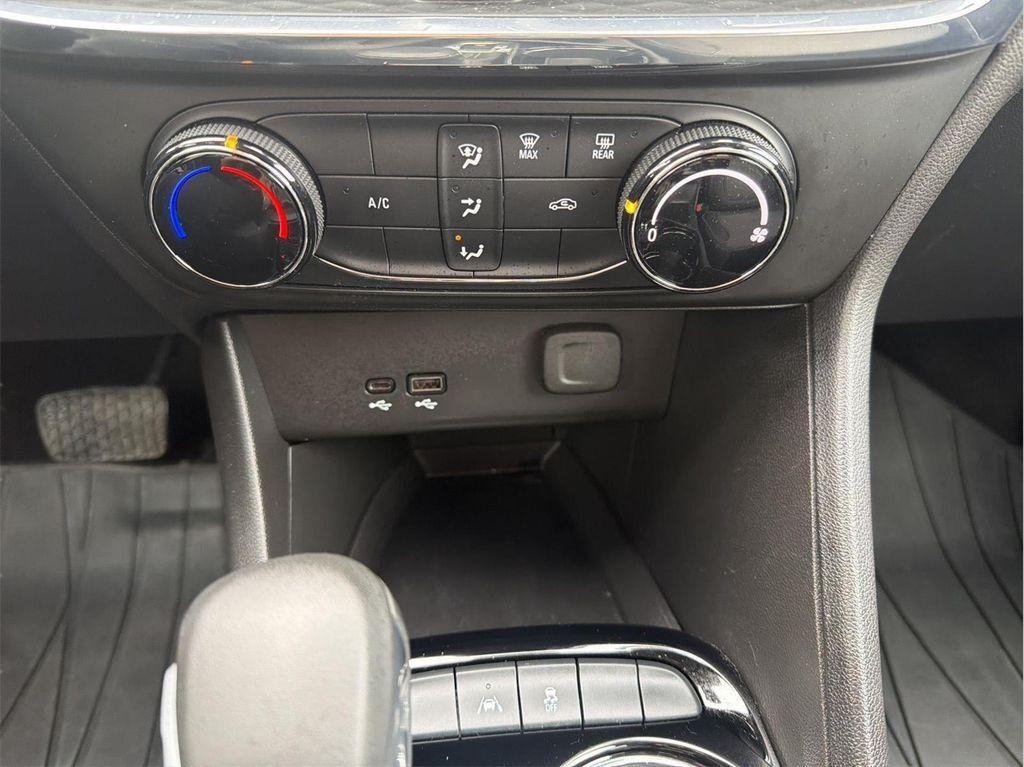 used 2025 Buick Encore GX car, priced at $21,995