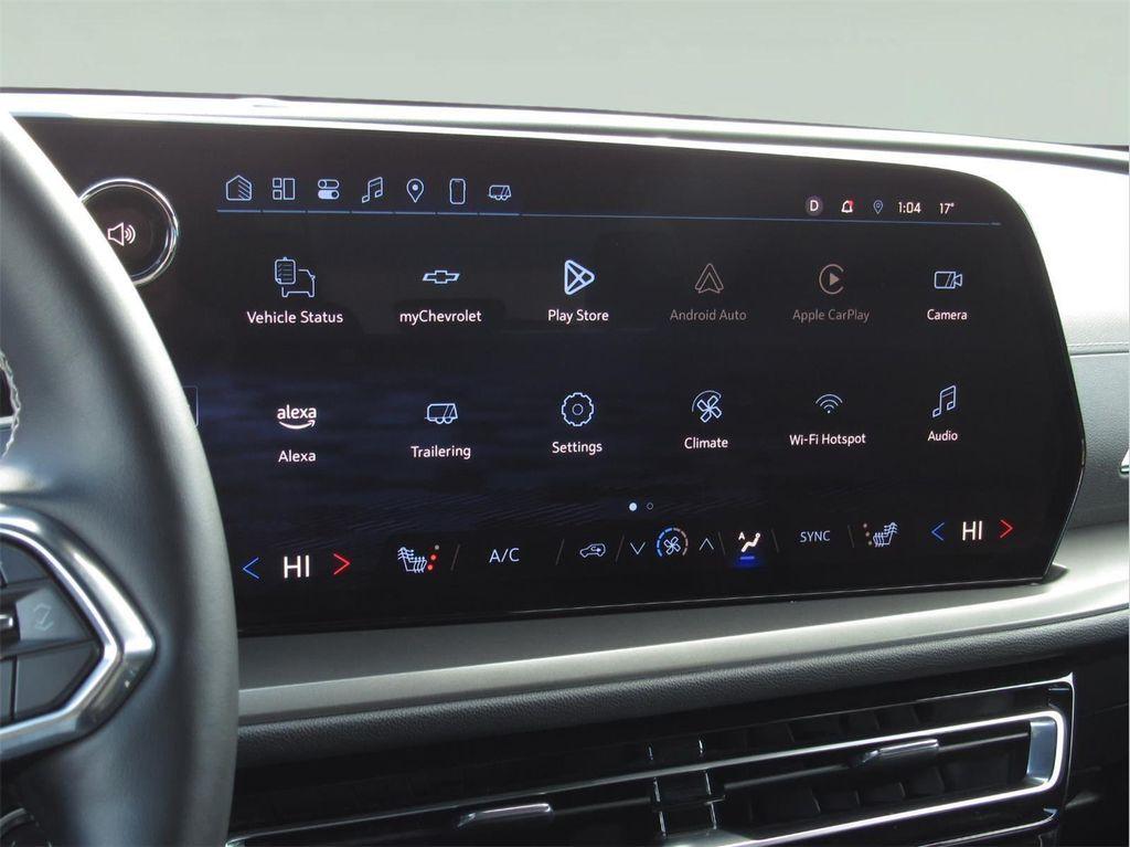 used 2025 Chevrolet Traverse car, priced at $37,897