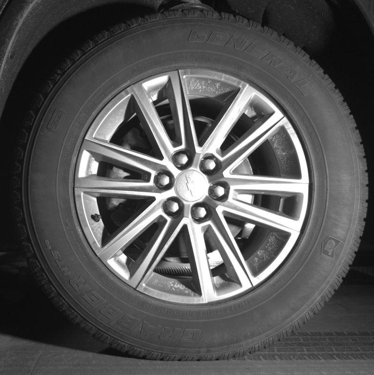 used 2023 Chevrolet Traverse car