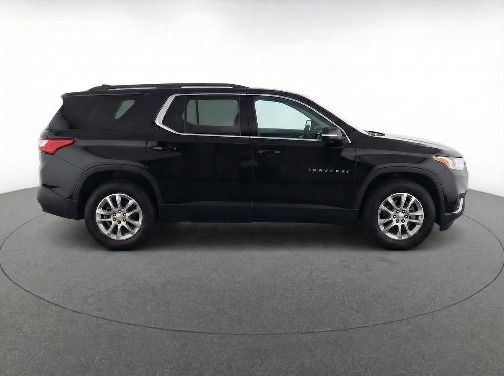 used 2023 Chevrolet Traverse car