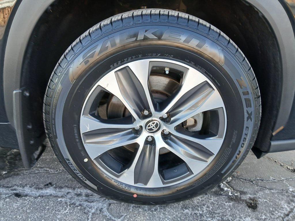 used 2023 Toyota Highlander car, priced at $36,770