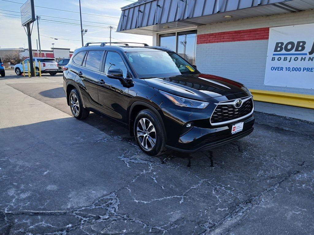 used 2023 Toyota Highlander car, priced at $36,770