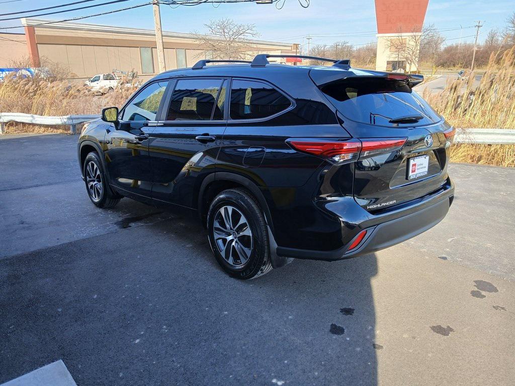 used 2023 Toyota Highlander car, priced at $36,770