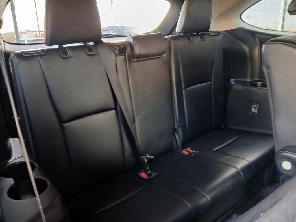 used 2023 Toyota Highlander car, priced at $36,770