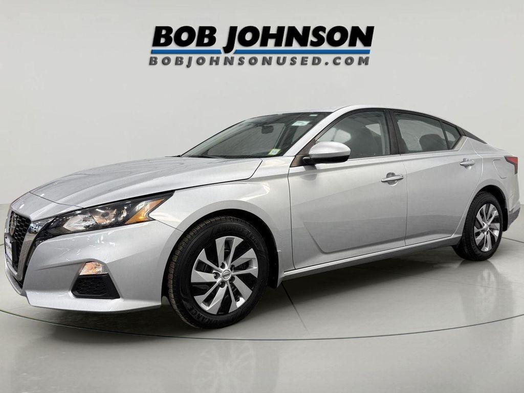 used 2022 Nissan Altima car, priced at $18,300