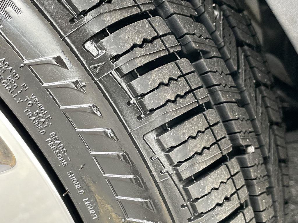 used 2024 MINI Hardtop car, priced at $25,489