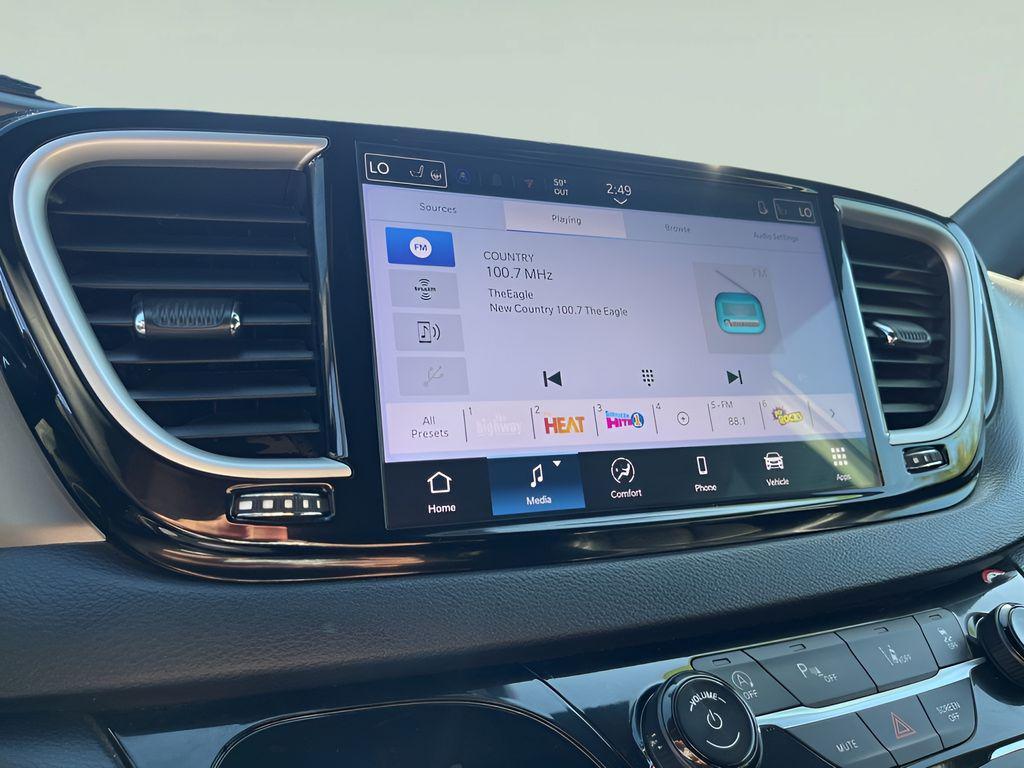 used 2025 Chrysler Pacifica car, priced at $31,588