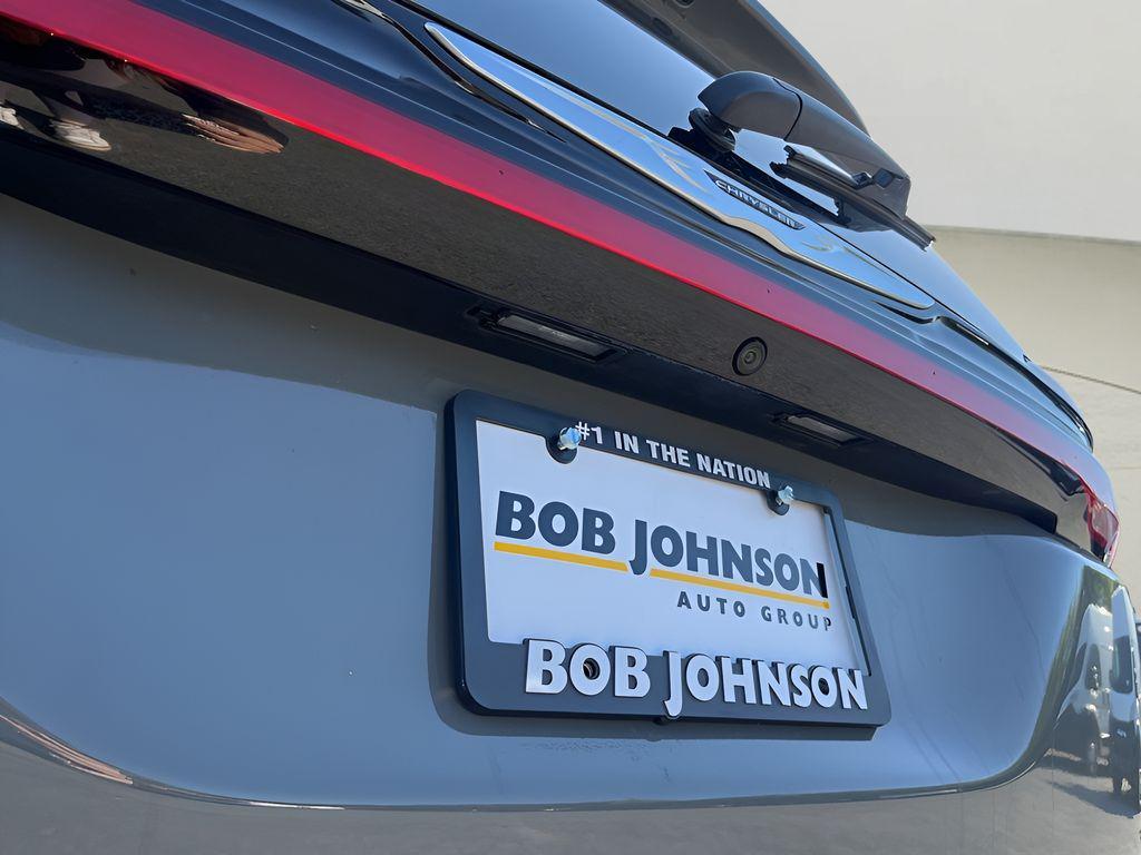 used 2025 Chrysler Pacifica car, priced at $31,588