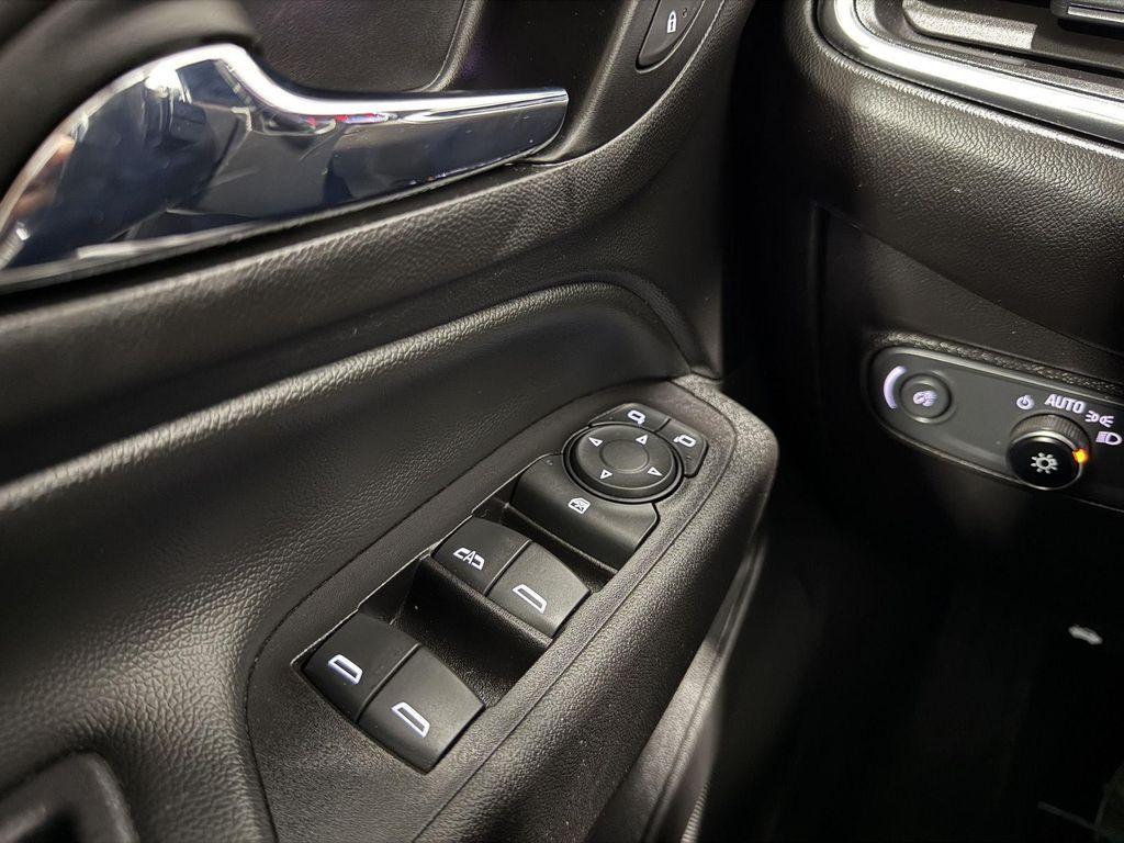 used 2020 Chevrolet Equinox car, priced at $14,888