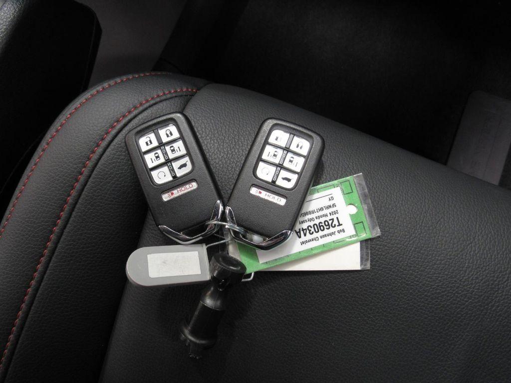 used 2024 Honda Odyssey car, priced at $37,444