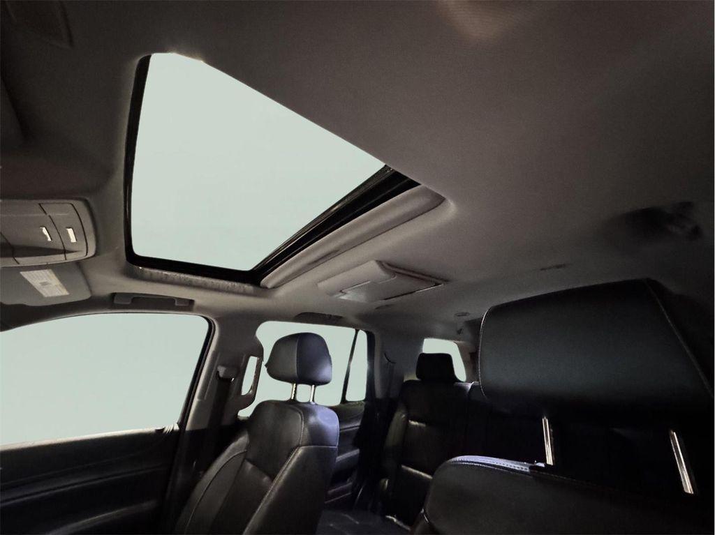 used 2020 GMC Yukon car, priced at $25,990