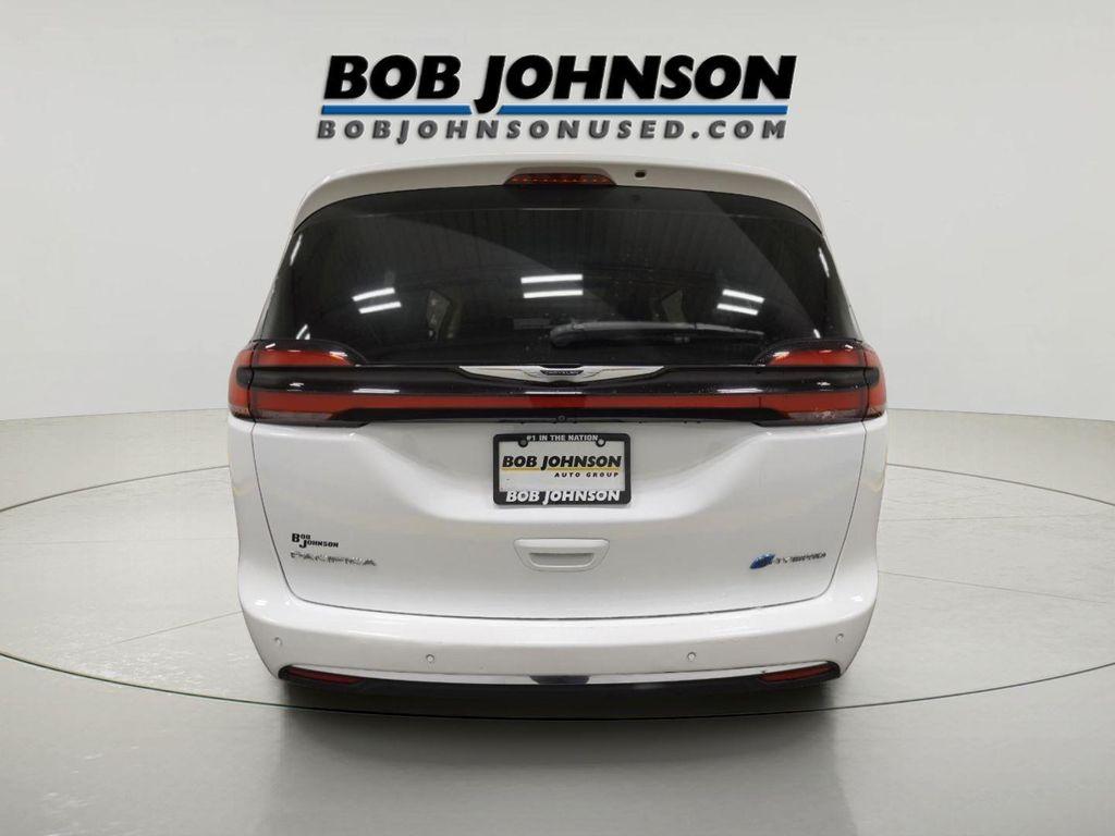 used 2022 Chrysler Pacifica Hybrid car, priced at $25,948