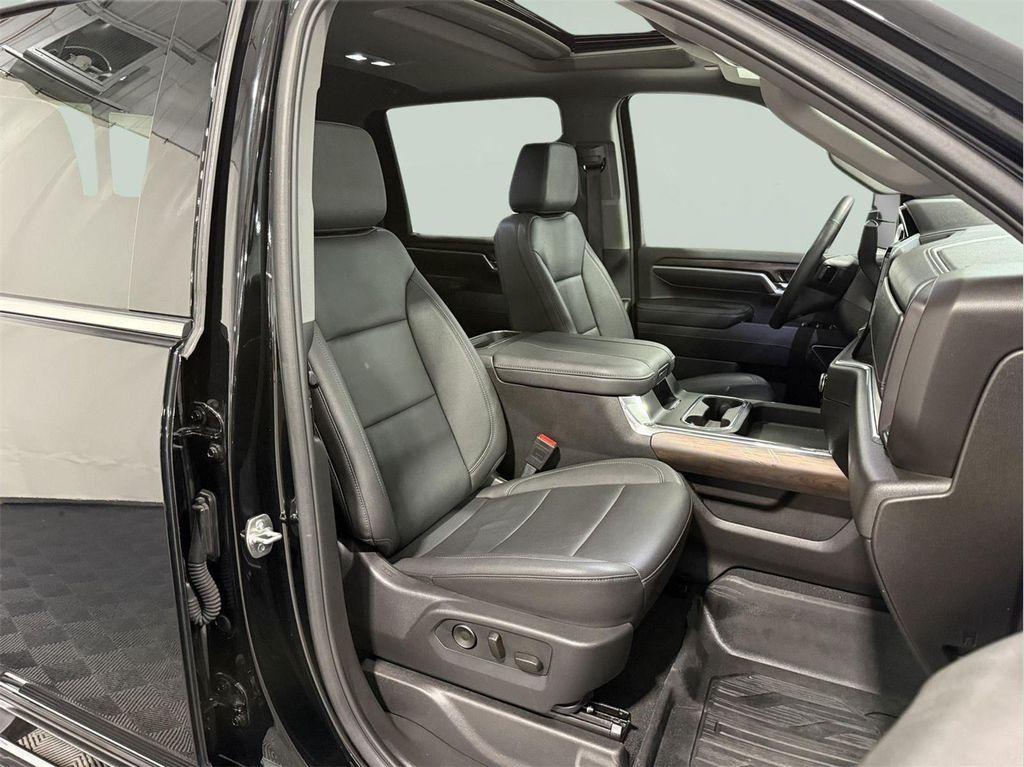 used 2025 GMC Sierra 2500 car, priced at $67,800