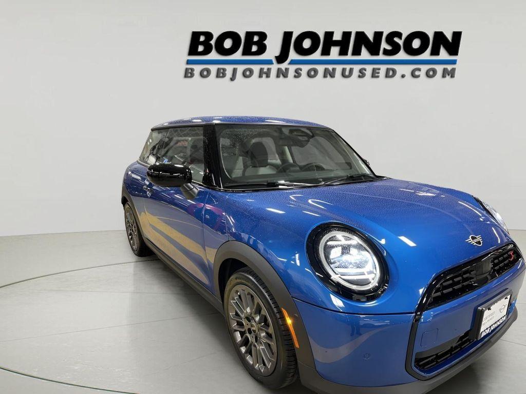 used 2025 MINI Hardtop car, priced at $28,888