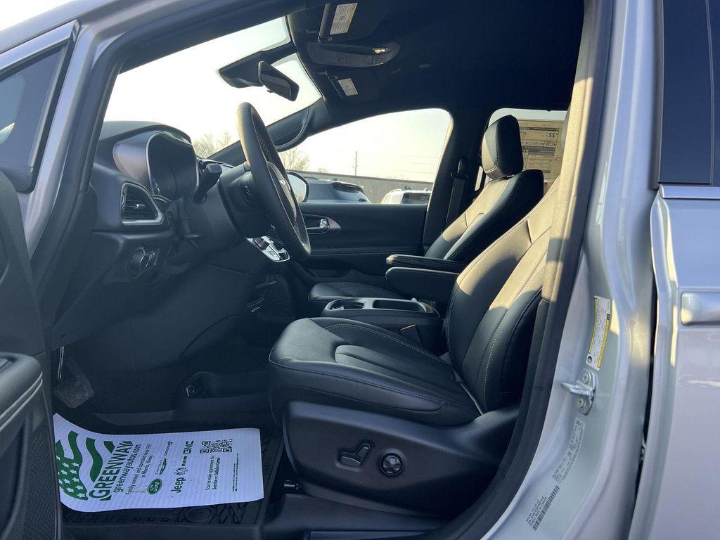 new 2026 Chrysler Voyager car, priced at $41,320