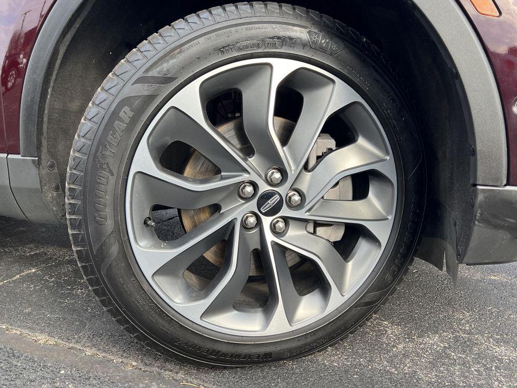 used 2022 Lincoln Nautilus car, priced at $35,426