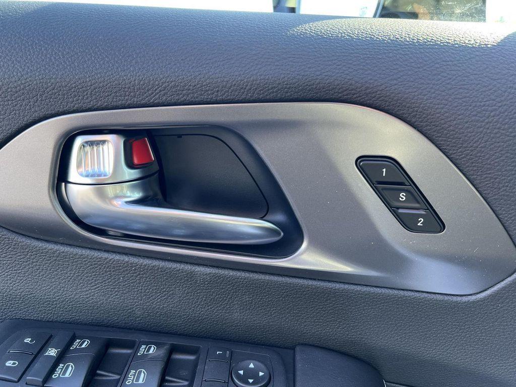 new 2026 Chrysler Pacifica car, priced at $40,784