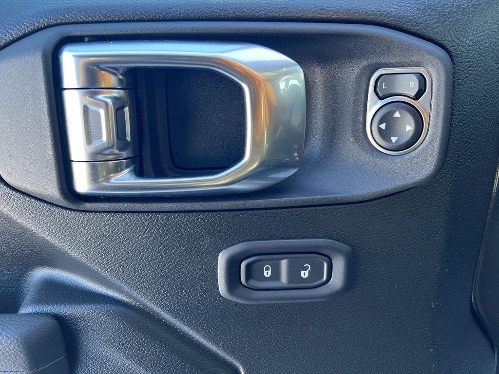 new 2026 Jeep Wrangler car, priced at $51,124