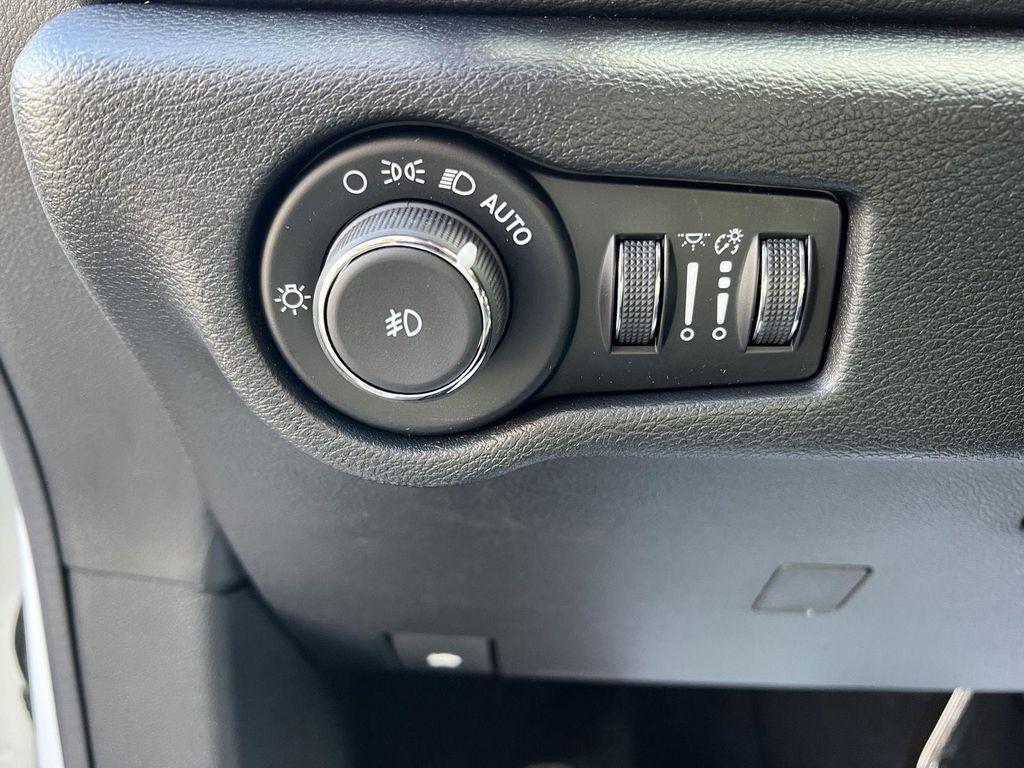 new 2026 Chrysler Pacifica car, priced at $44,416