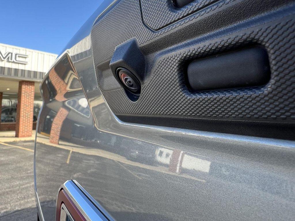 new 2026 GMC Sierra 1500 car, priced at $70,243