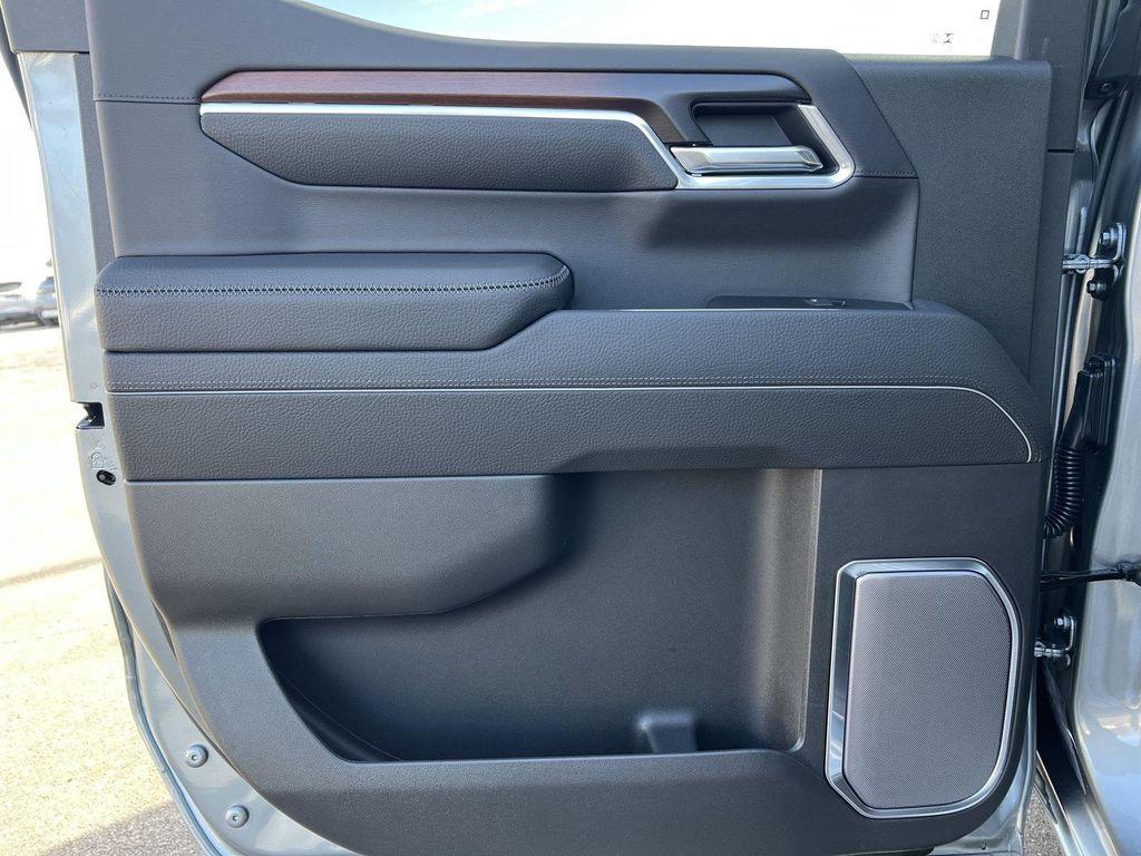 new 2026 GMC Sierra 1500 car, priced at $70,243