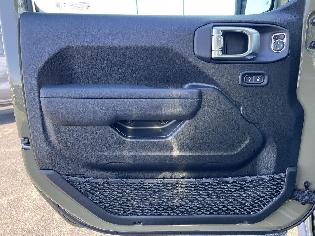 new 2026 Jeep Wrangler car, priced at $50,912